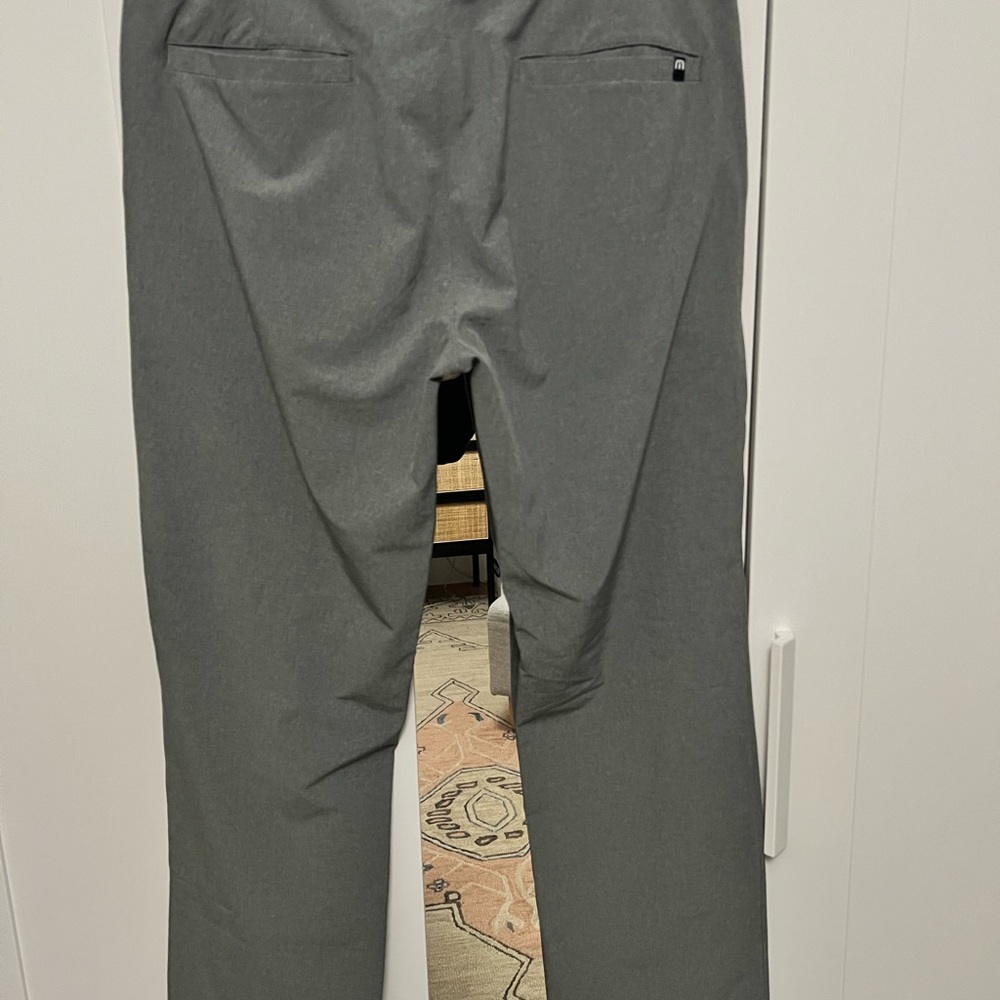 Travis Matthew golf pants